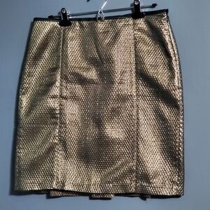 Max Studio Skirt Size 8 Black Gold Lame Pleated Back Mini Metallic Diamond